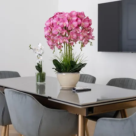 Luxe & Charm 3bedroom By Prestige Homes * Boedapest