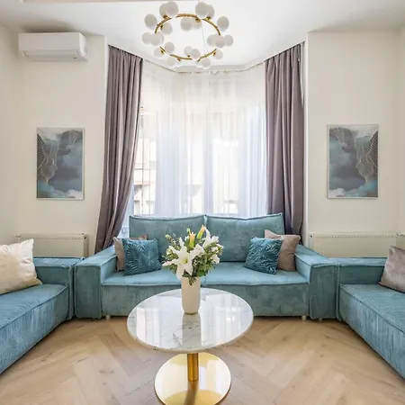 Luxe & Charm 3bedroom By Prestige Homes