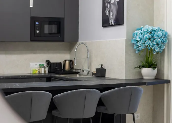 Luxe & Charm 3bedroom By Prestige Homes *