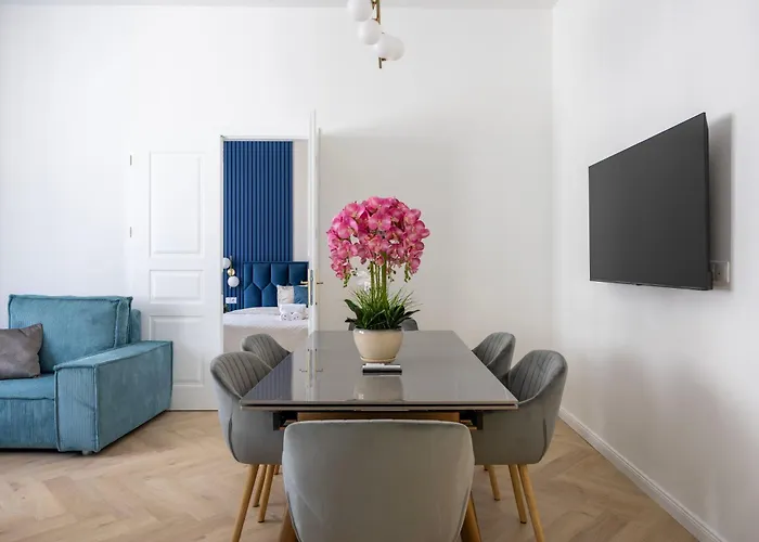 Luxe & Charm 3bedroom By Prestige Homes Apartment