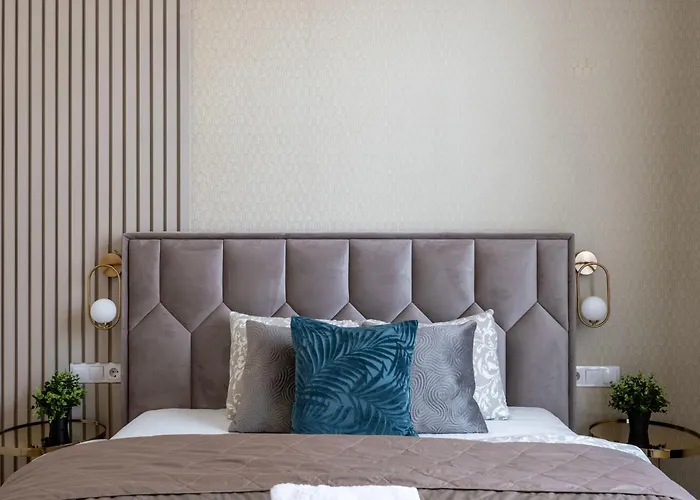 Luxe & Charm 3bedroom By Prestige Homes Apartment *