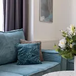 Luxe & Charm 3bedroom By Prestige Homes