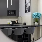 Luxe & Charm 3bedroom By Prestige Homes *